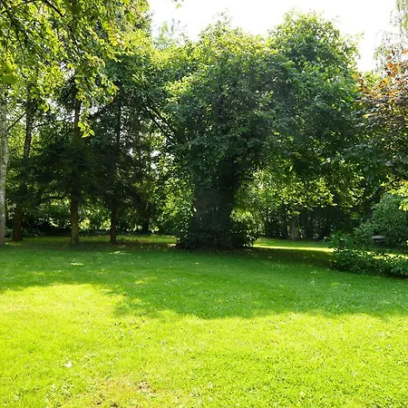 Prázdninový dům Stunning Holiday With Private Garden In
