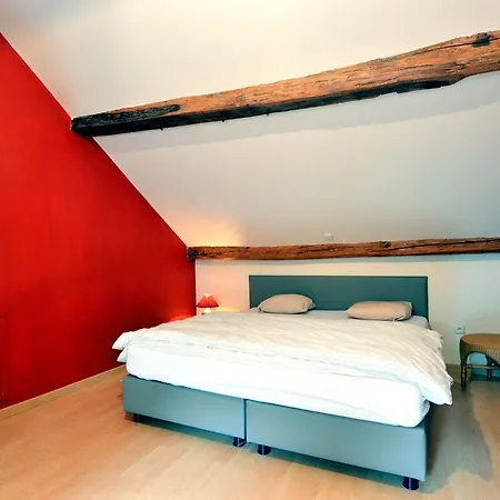 Stunning Holiday With Private Garden In Prázdninový dům