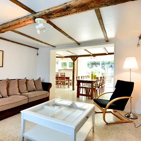 Stunning Holiday With Private Garden In Prázdninový dům Durbuy